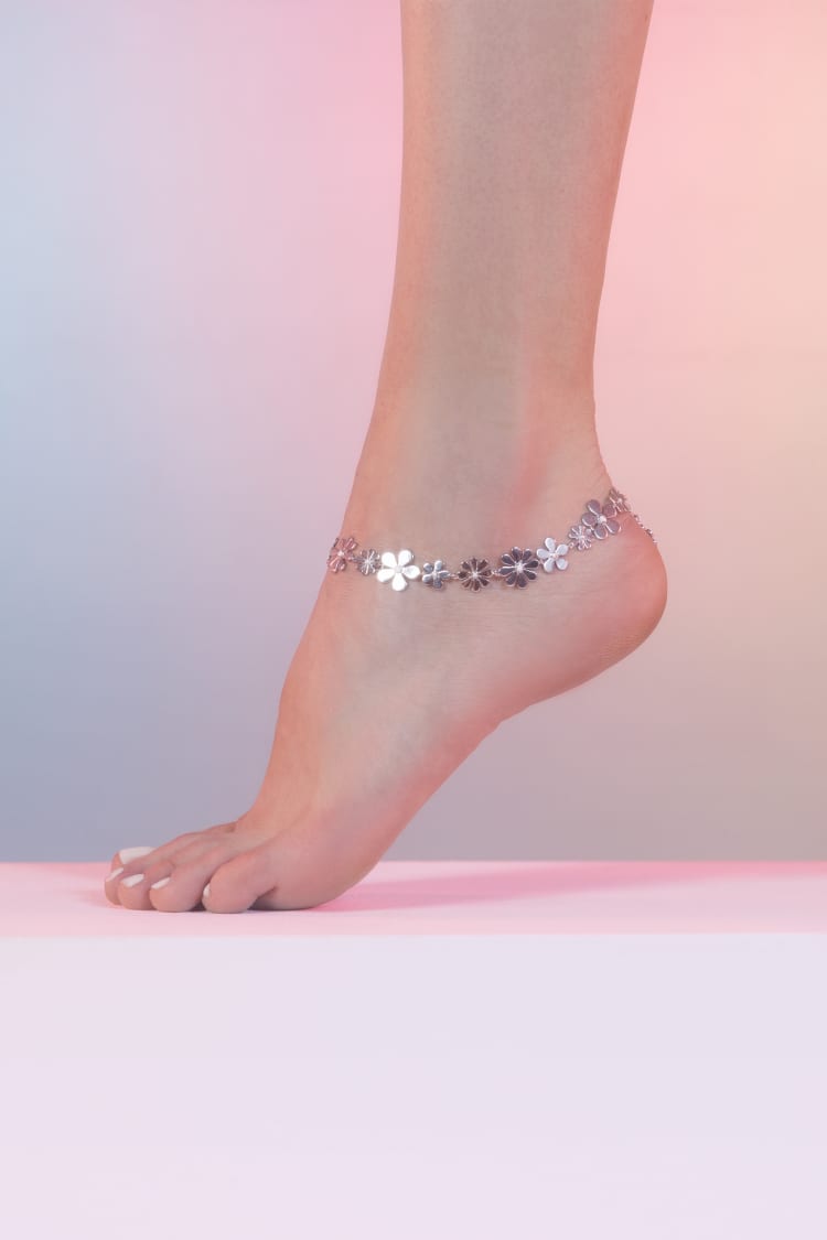 Cavigliera in argento con fiore