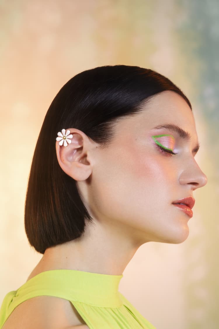 Ear Cuff con Fiore Bianco e Oro