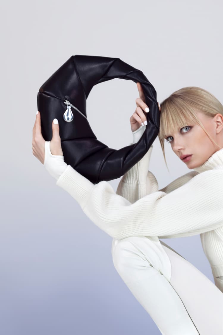 Borsetta nera in pelle