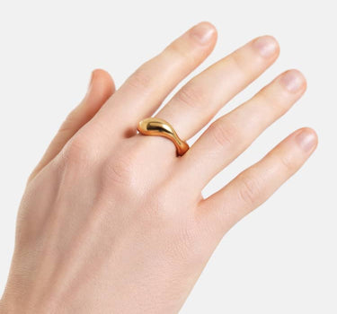 anello gonfio in oro