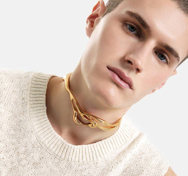 collana a forma organica in oro