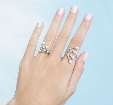 Set di anelli in argento con mini perle