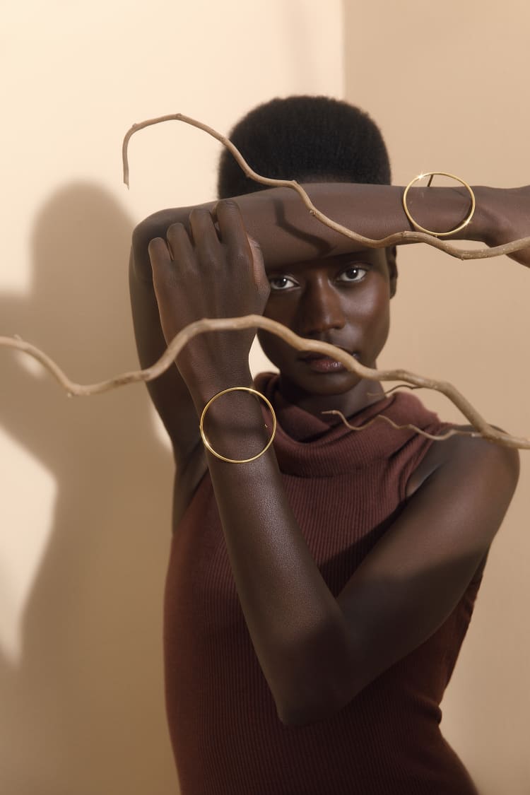 Bracciale rotondo in oro