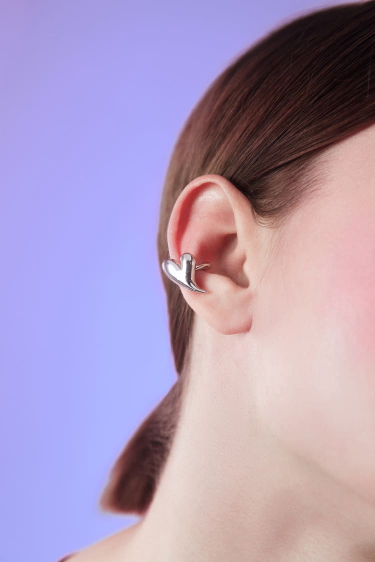 Ear cuff a cuore in argento