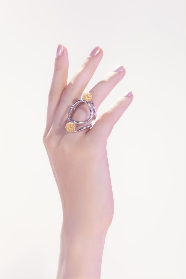 Anello in argento con quarzo giallo