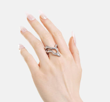 anello asimmetrico in argento