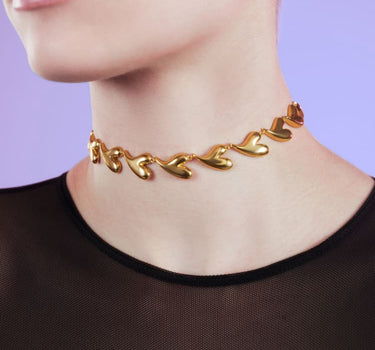 Choker con cuore in oro