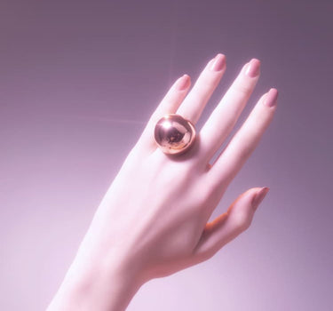 Anello a sfera in oro rosa