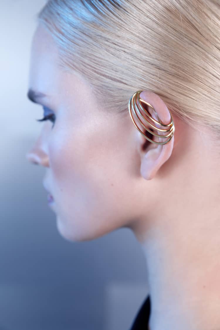 Ear cuff a spirale in oro