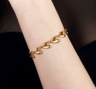 Bracciale in oro con cuore Love
