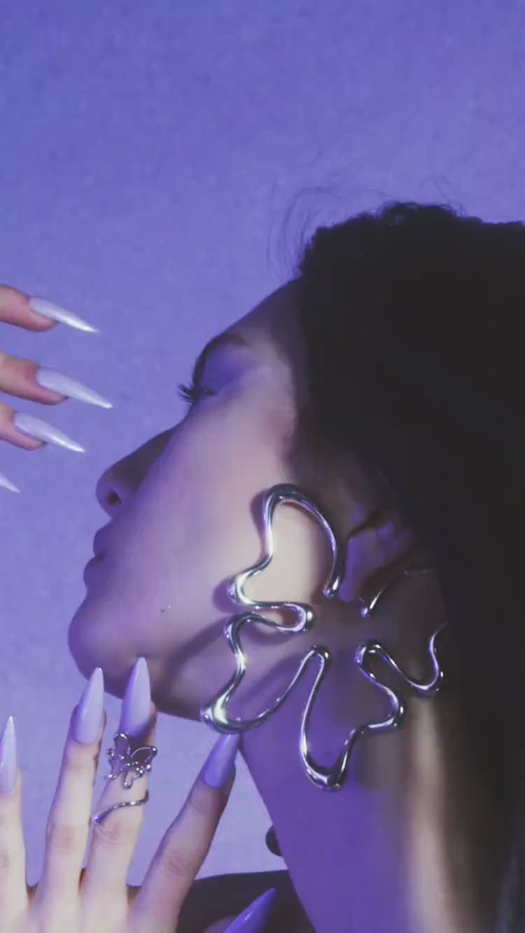 Grande orecchino a farfalla in argento